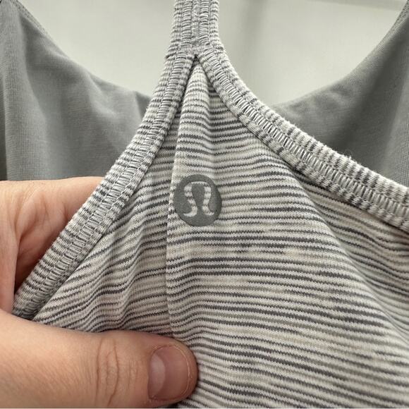 Lululemon Power Pose Tank Top in Wee Are From Space Ice Grey Alpine White Sz 6 - Picture 6 of 7